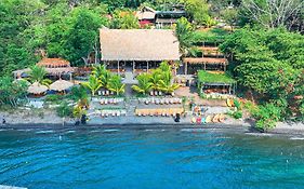 Paradiso Lakeside Resort